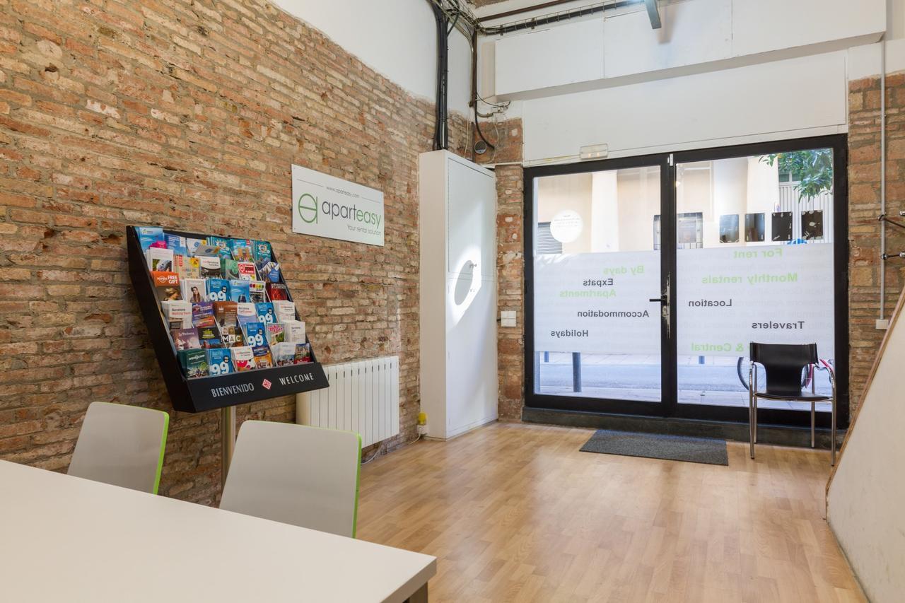 Aparteasy - Central Gracia Apartments バルセロナ エクステリア 写真